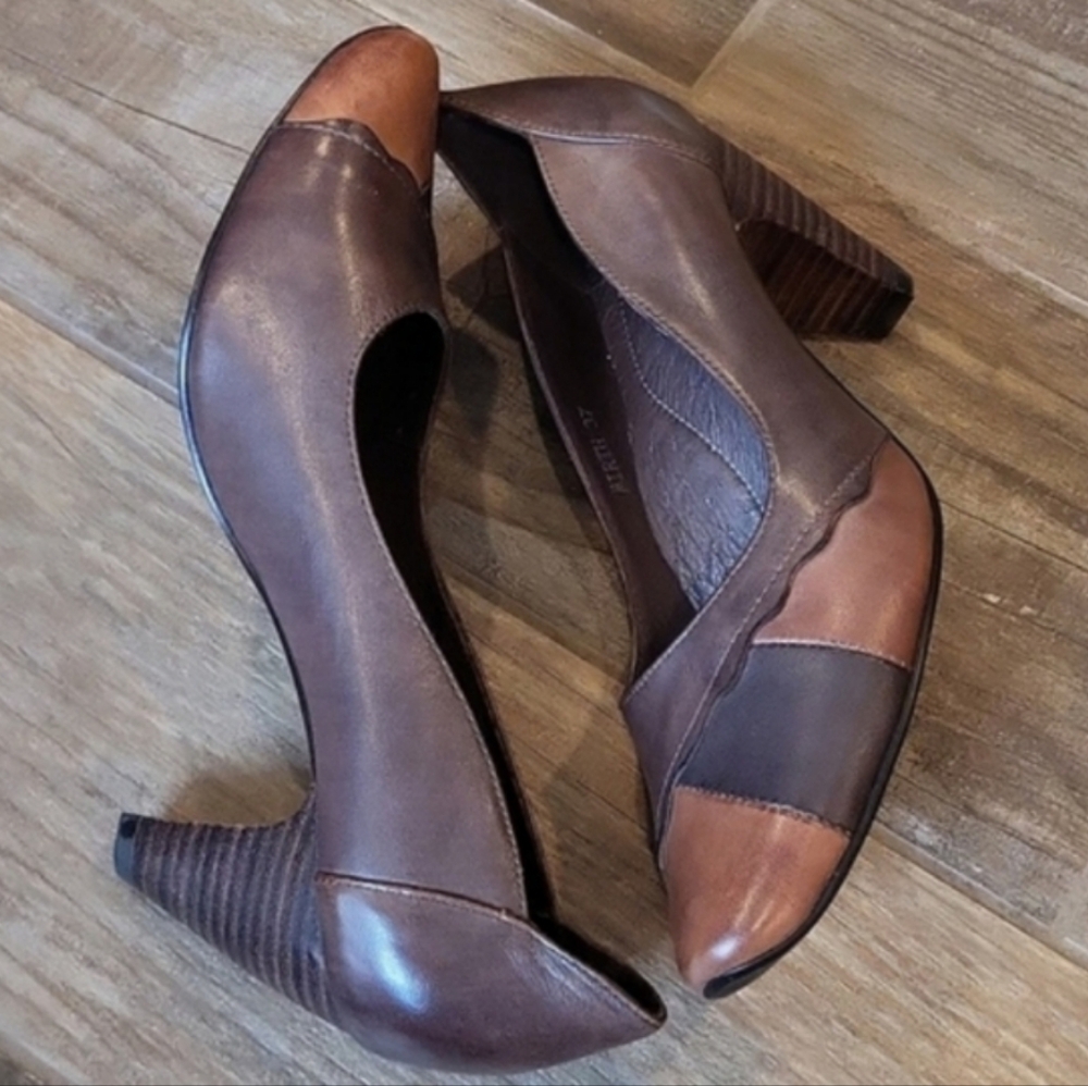 Spring Step Mirth Bohemian Leather Pumps in Two-Tone Brown, Size 37, Size 7 - Picture 3 of 16